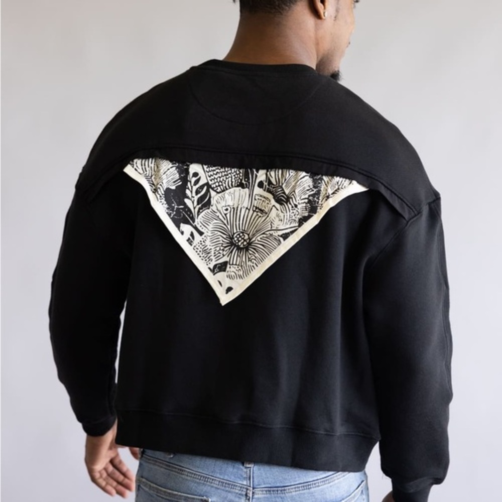 D & F Ricky Singh boxy flower bandana Graphic Sweater size L